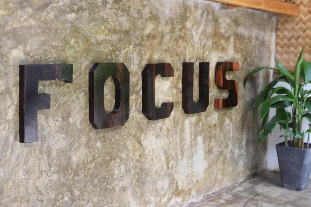Focus Rooms Эль-Нидо Экстерьер фото